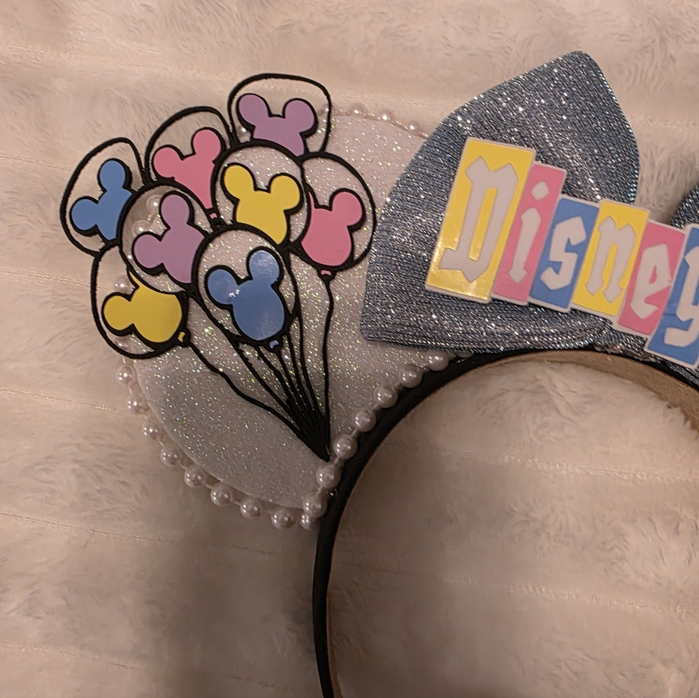 Disneyland  Ears Themed with Castle and Balloons (Handmade) NWOT - Picture 2 of 5